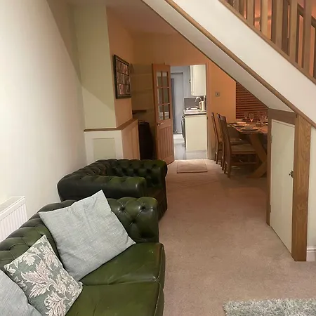 Impeccable 3-bed House In Ferienhaus York